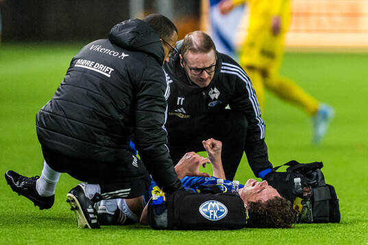 Casper Øyvann of Molde with an injury