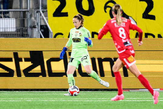 Häckens målvakt Loes Geurts
