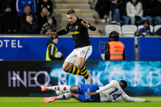 AIKs Dino Besirovic och IFK Norrköpings Yahya Kalley