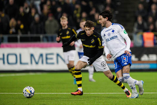 AIKs Victor Goncalves Andersson och IFK Norrköpings David