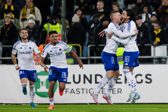 IFK Norrköpings David Moberg Karlsson jublar med