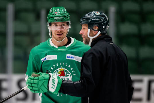 Rögles Carter Ashton och tränare Roger Hansson