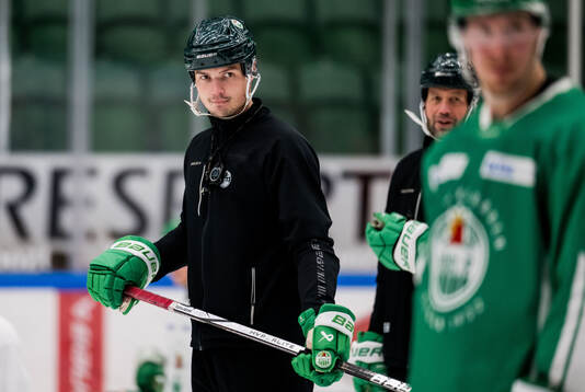 Rögles assisterande tränare Max Bohlin