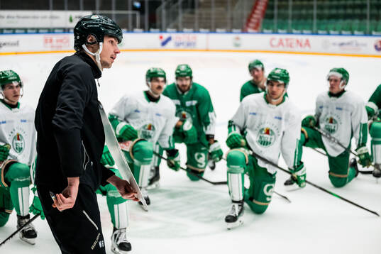 Rögles assisterande tränare Max Bohlin
