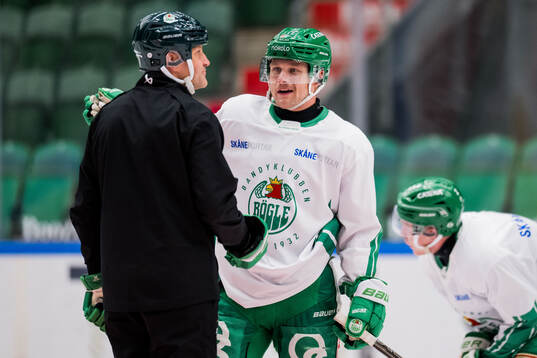 Rögles assisterande tränare Pelle Prestberg och Jesper