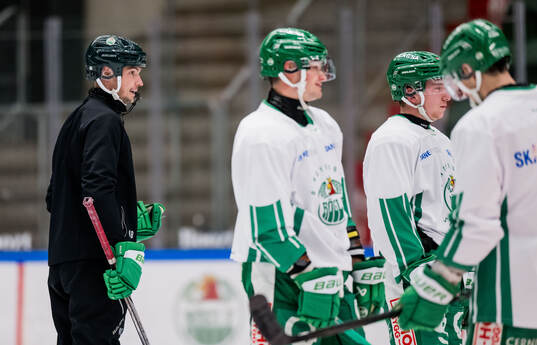 Rögles assisterande tränare Max Bohlin