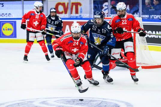Noemi Ryhner and Sinja Leemann of Switzerland and Julia
