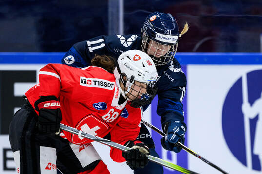 Leoni Balzer of Switzerland and Oona Koukkula of Finland