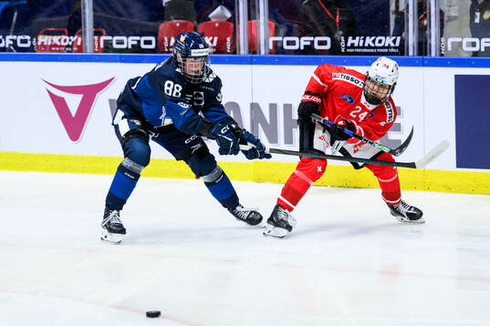 Ronja Savolainen of Finland and Noemi Ryhner of Switzerland