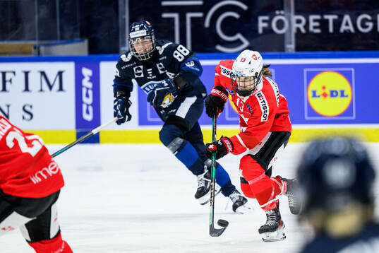 Ronja Savolainen of Finland and Ivana Maria Wey of