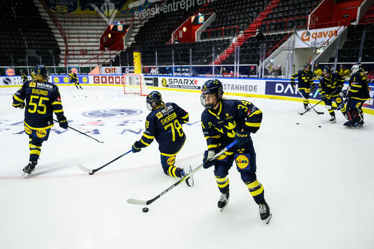 Mira Hallin of Sweden and