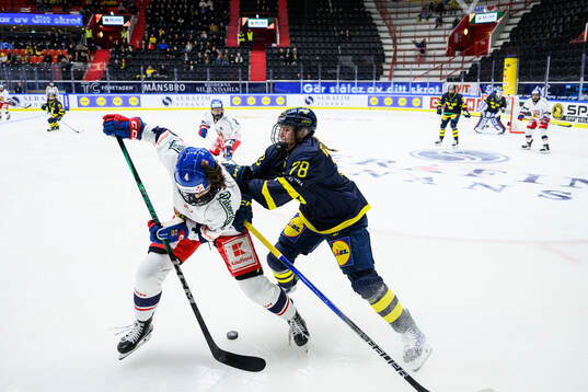 Bläddra bland fler bilder av Ice Hockey, Women, Lidl Hockey Games, Czech Republic - Sweden