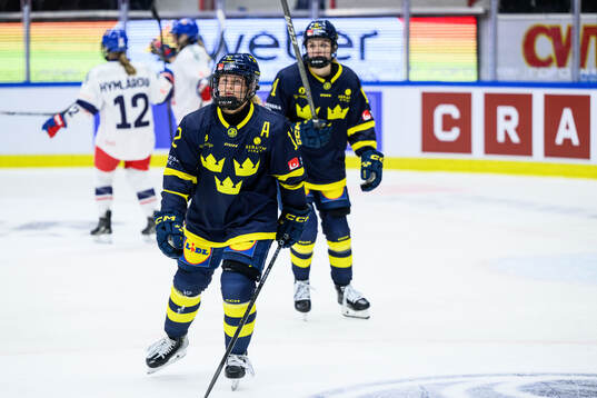 Maja Nylén-Persson of Sweden looks dejected