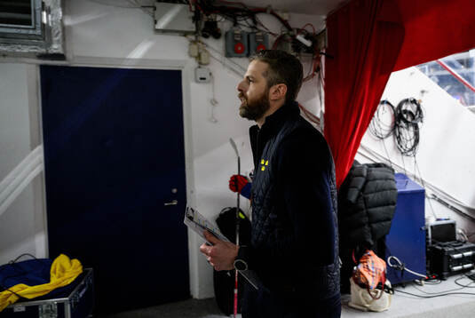 Head coach Ulf Lundberg of Sweden