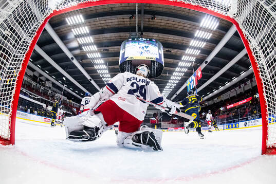 Sofie Lundin of Sweden celebrates