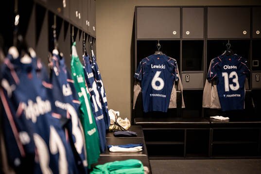 The kit of Oscar Lewicki and Martin Olsson of Malmö FF in