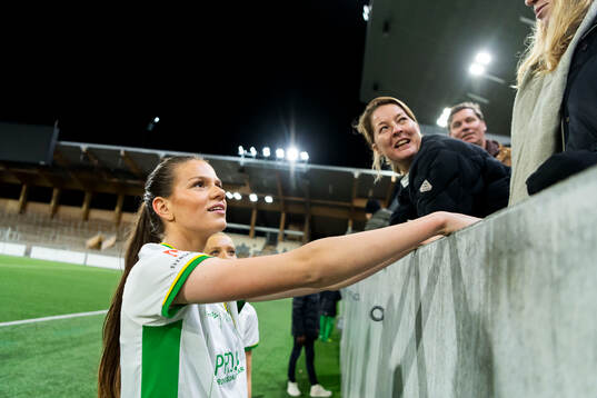 Hammarbys Bella Andersson jublar
