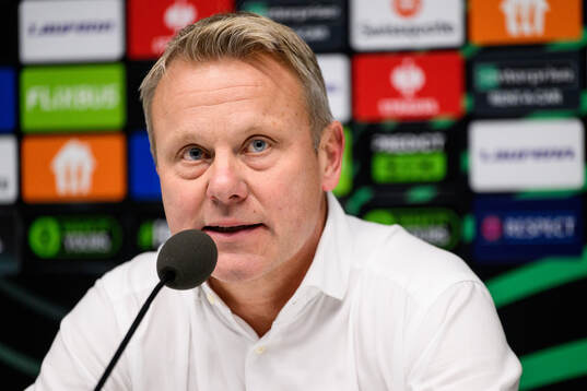 Head coach Roberth Björknesjö of Djurgården at a press