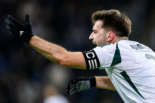 Fotis Ioannidis of Panathinaikos reacts