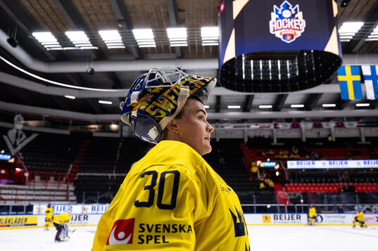 Goalkeeper Emma Söderberg of Sweden