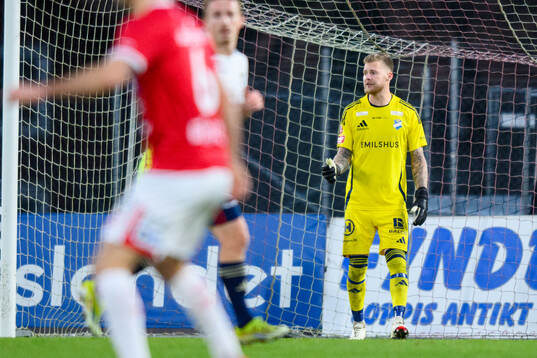 Östers målvakt Robin Wallinder
