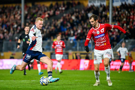 Östers Adam Bergmark Wiberg och Degerfors Sebastian Ohlsson