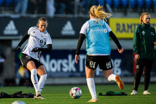 Matilde Alsaker Rogde of Rosenborg warms up