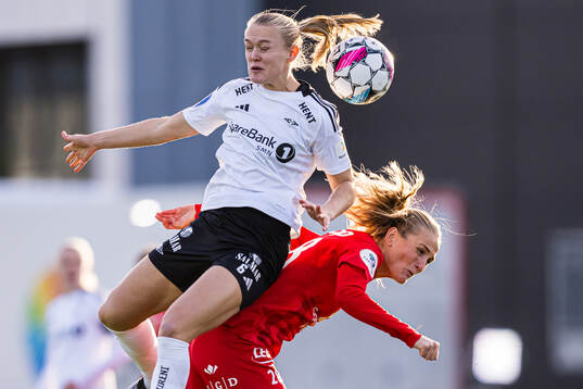 Bläddra bland fler bilder av Football, Toppserien, Rosenborg - Brann