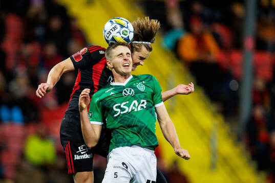 Brages Oskar Ågren och Östersunds Sebastian Karlsson Grach