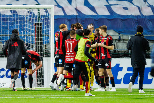 Östersunds spelare jublar