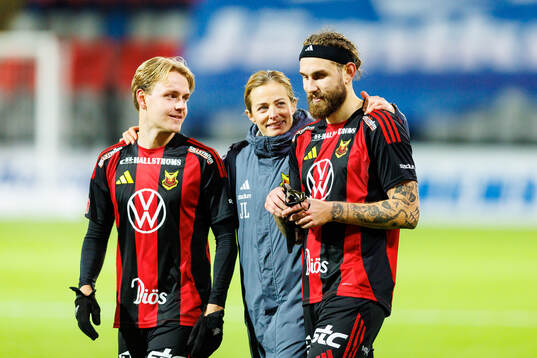 Östersunds Simon Marklund,fysio Jenny Larsson och Ali
