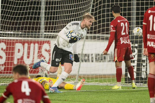 Örebros Hamse Shagaxle jublar