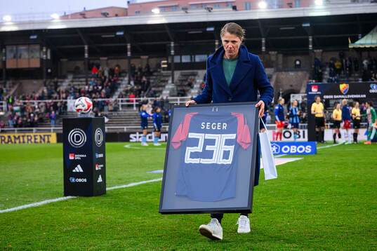 Rosengårds Caroline Seger hyllas