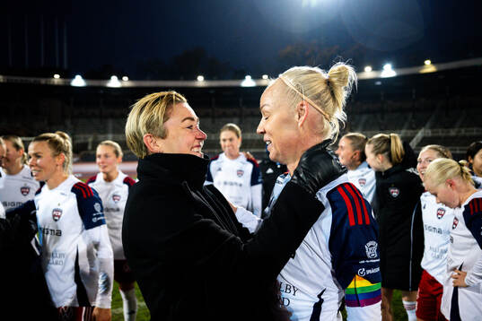 Rosengårds sportchef Therese Sjögran och Caroline Seger