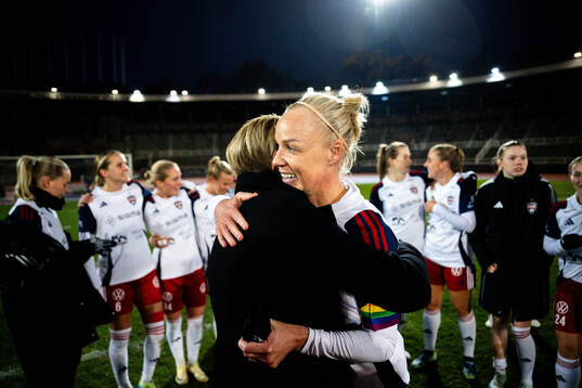 Rosengårds sportchef Therese Sjögran och Caroline Seger