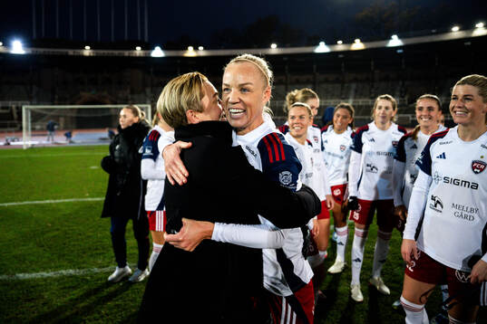 Rosengårds sportchef Therese Sjögran och Caroline Seger