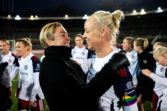 Rosengårds sportchef Therese Sjögran och Caroline Seger
