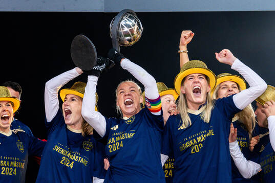 Rosengårds Emma Berglund, Caroline Seger och Olivia