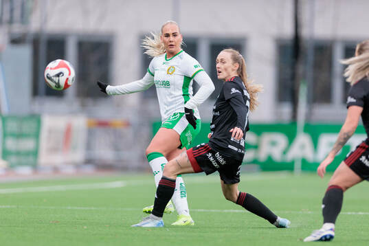 Hammarbys Cathinka Tandberg  och Piteås Ásla Johannesen
