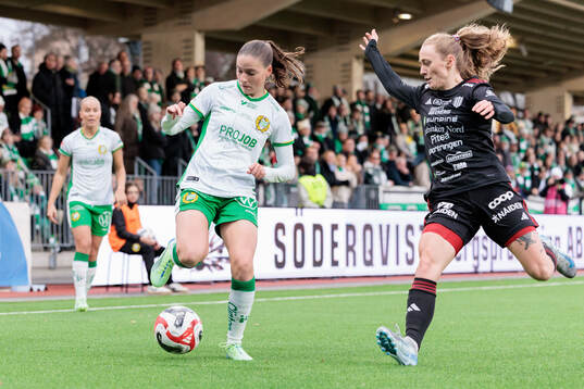 Hammarbys Smilla Vallotto och Piteås Ásla Johannesen