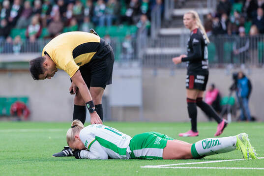 Hammarbys Cathinka Tandberg har ont