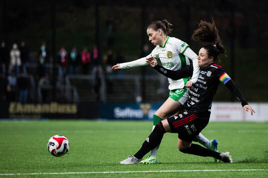 Hammarbys Smilla Vallotto och Piteås Josefin Johansson