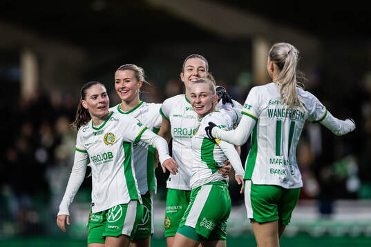 Hammarbys Emma Westin jublar