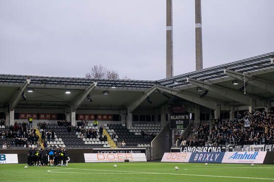 Landskronas spelare samlas