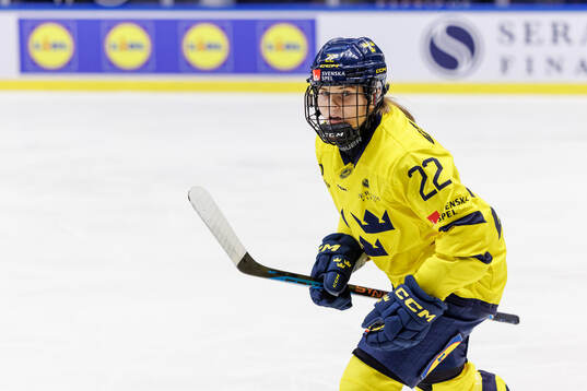 Hanna Thuvik of Sweden celebrates