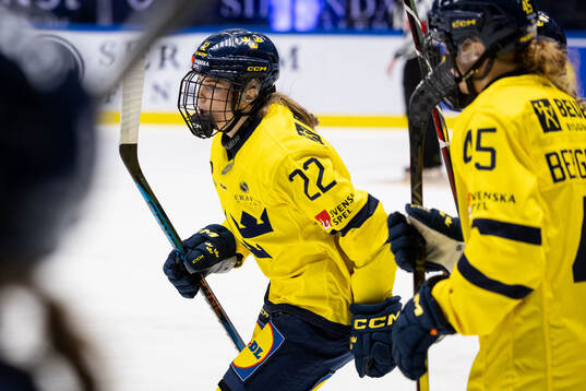 Hanna Thuvik of Sweden celebrates