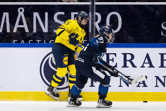 Lina Ljungblom of Sweden and Emma Ekoluoma of Finland