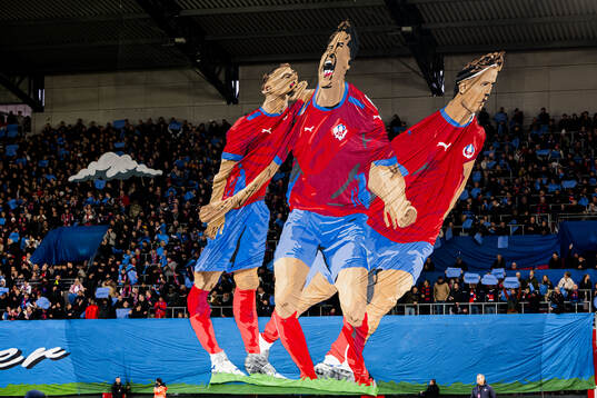 Helsingborgs supportrar med ett tifo
