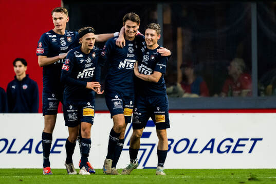 Örgrytes Noah Christoffersson jublar
