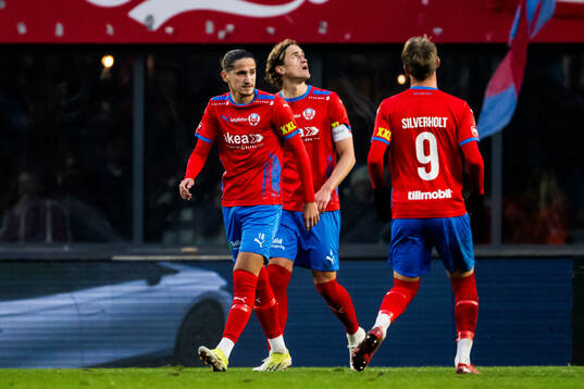 Helsingborgs Ervin Gigovic och Taylor Silverholt deppar